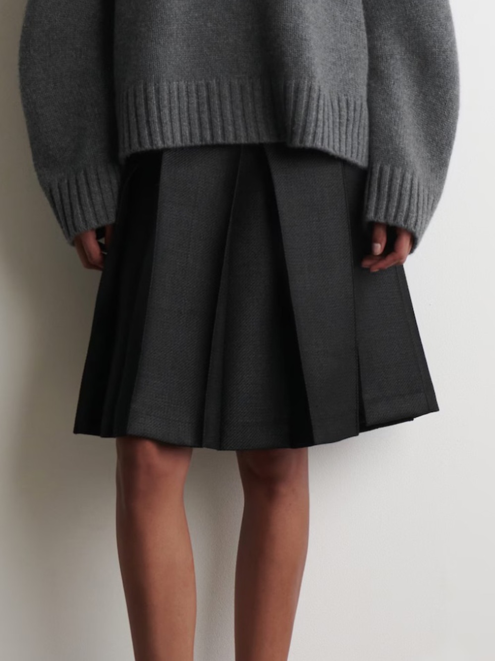 COS PLEATED WOOL-BLEND SKIRT, Size: 2 - Picture 10 of 10